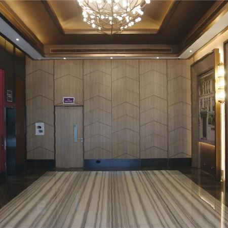 Aqueen Prestige Hotel Lavender Сингапур Экстерьер фото